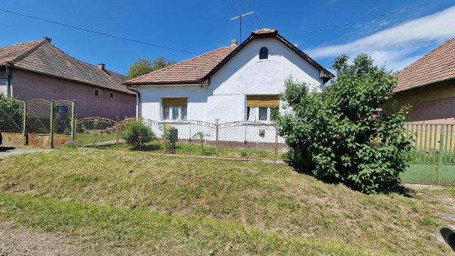 Eladó családi ház, Kemencén 22 M Ft, 3 szobás