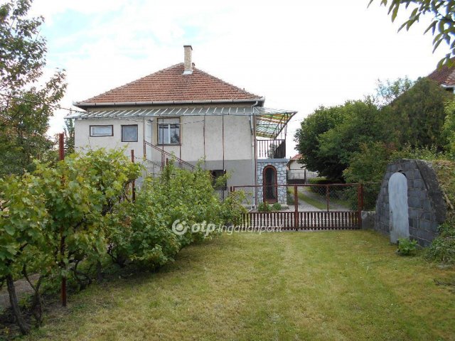 Eladó családi ház, Edelényben 32.8 M Ft, 5+1 szobás