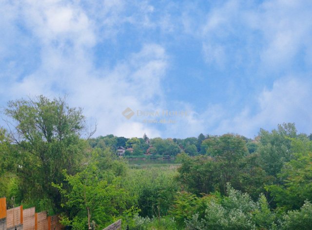 Eladó családi ház, Szigetszentmiklóson 57.5 M Ft, 3 szobás