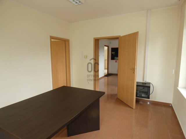 Kiadó iroda, Pécsett 110 E Ft / hó / költözzbe.hu