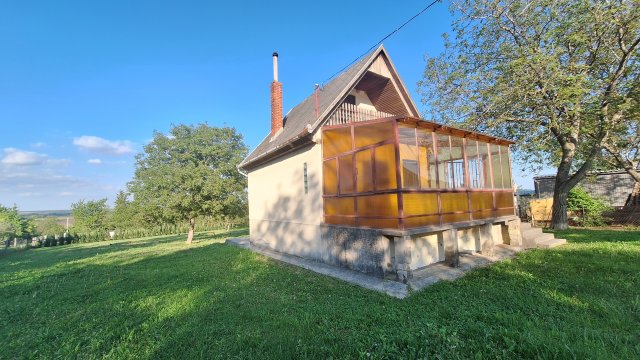 Eladó családi ház, Iszkaszentgyörgyön 34.1 M Ft, 1 szobás