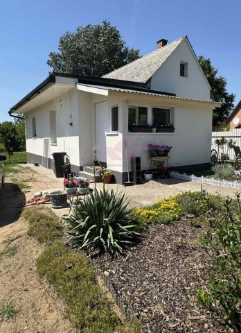 Eladó családi ház, Debrecenben 49.99 M Ft, 3 szobás