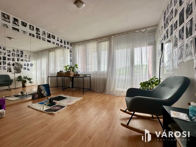 Eladó panellakás, Salgótarjánban 22.9 M Ft, 2+1 szobás