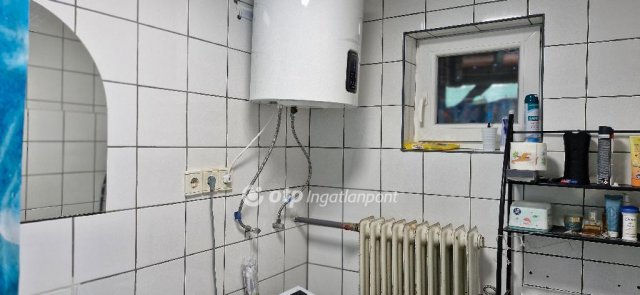 Eladó családi ház, Törtelen 33.5 M Ft, 4+1 szobás