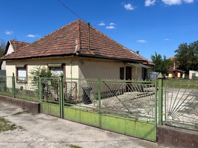 Eladó családi ház, Tökölön 47.9 M Ft, 3 szobás
