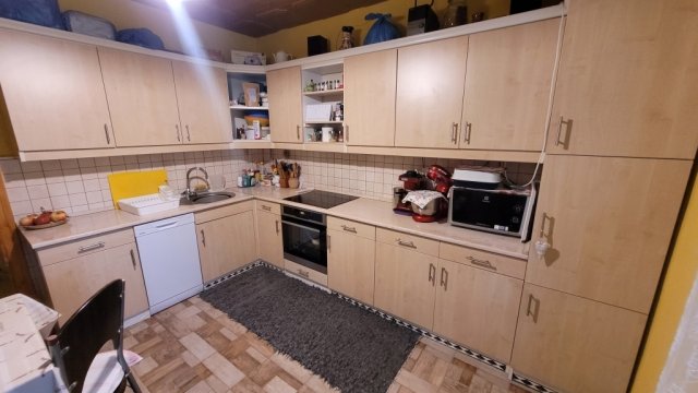 Eladó panellakás, Pécsett 48.999 M Ft, 2 szobás