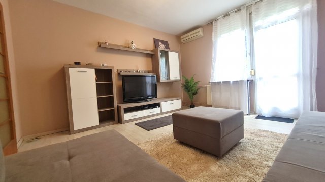 Eladó téglalakás, Zalaegerszegen 37.8 M Ft, 1+2 szobás