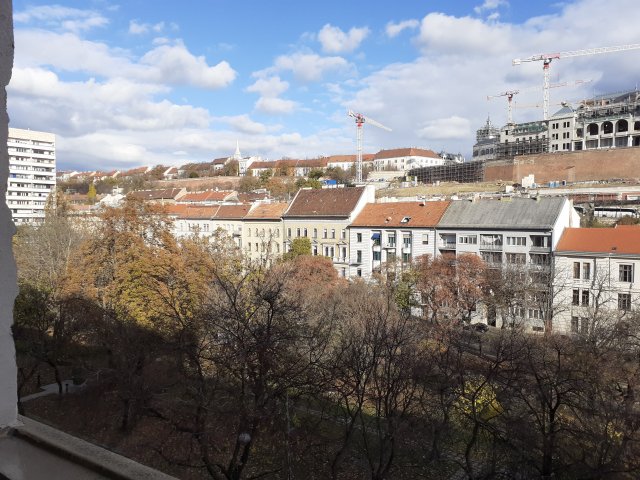 Eladó téglalakás, Budapesten, I. kerületben 245 M Ft, 1 szobás