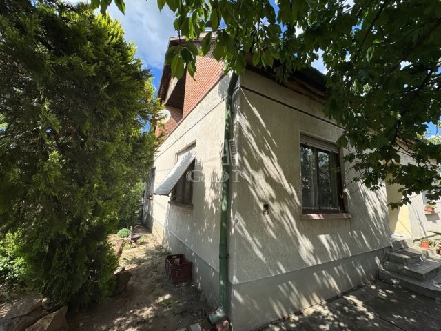 Eladó családi ház, Abonyban 38.9 M Ft, 3 szobás
