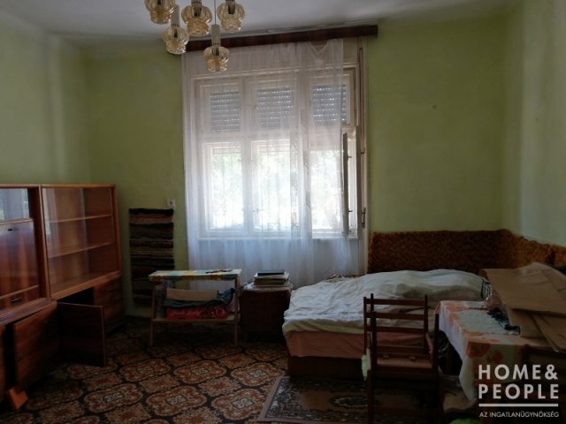 Eladó családi ház, Szegeden 39.5 M Ft, 3 szobás