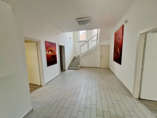 Eladó családi ház, Budapesten, XIV. kerületben 182 M Ft