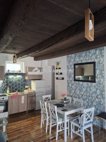 Eladó sorház, Balatonfüreden 80 M Ft, 3 szobás