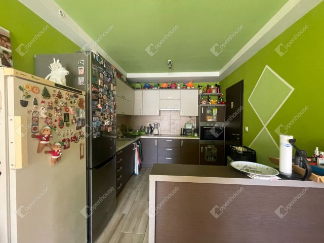 Eladó családi ház, Tatabányán 89.99 M Ft, 4 szobás