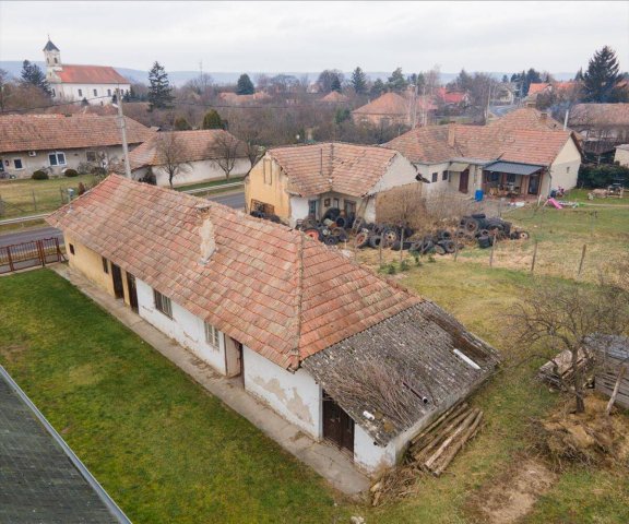 Eladó családi ház, Letkésen 13 M Ft, 3 szobás