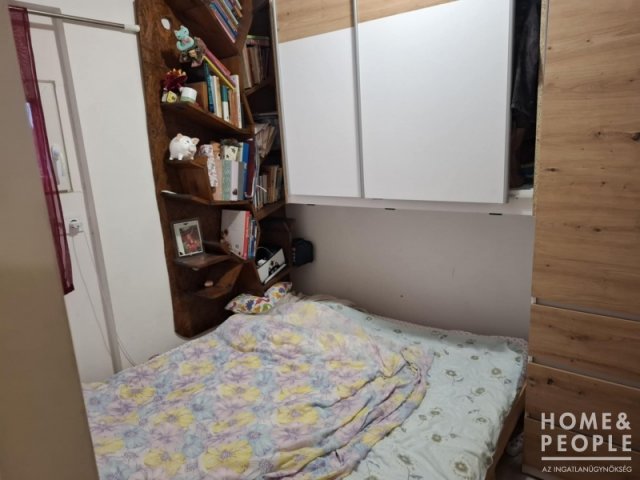 Eladó családi ház, Szatymazon 29.5 M Ft, 2 szobás