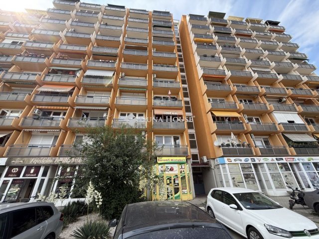 Eladó panellakás, Kecskeméten 29.9 M Ft, 1 szobás