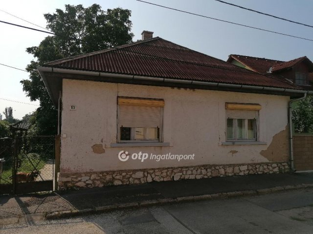 Eladó családi ház, Miskolcon, Negyvennyolcas utcában 26.3 M Ft