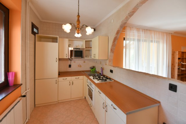 Kiadó családi ház, albérlet, Kecskeméten 520 E Ft / hó