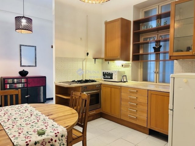 Eladó téglalakás, Budapesten, IX. kerületben 73 M Ft, 1 szobás