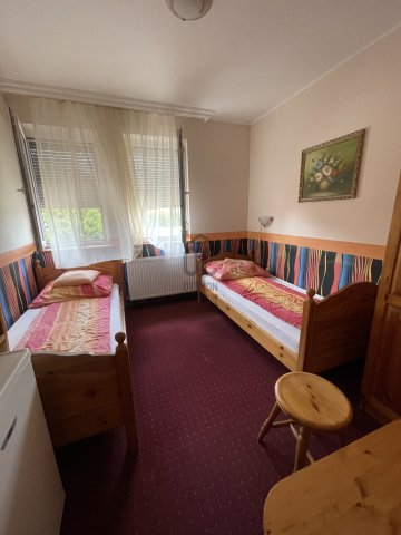 Kiadó családi ház, albérlet, Nyíregyházán 120 E Ft / hó