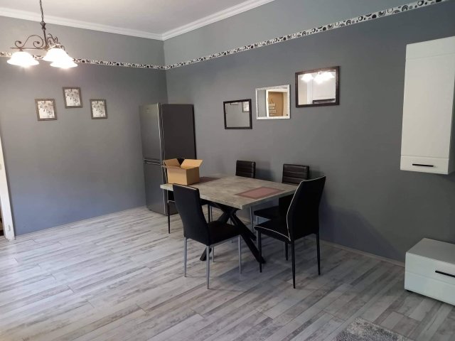 Kiadó téglalakás, albérlet, Győrött 200 E Ft / hó, 2 szobás