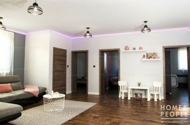Eladó családi ház, Makón 120 M Ft, 4 szobás