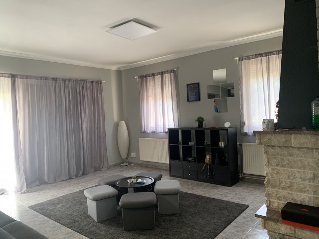 Eladó családi ház, Fóton 159 M Ft, 5 szobás
