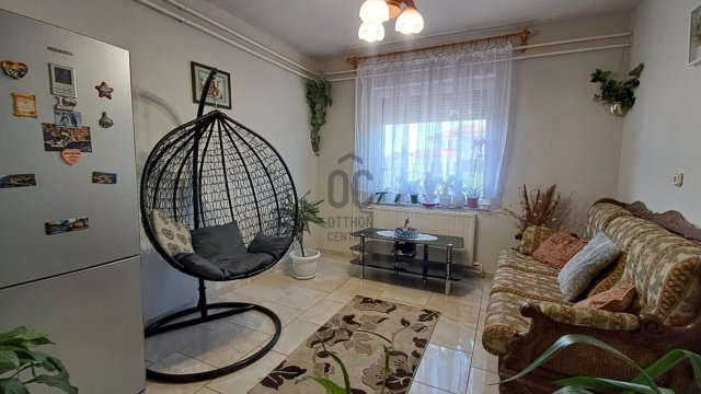 Eladó családi ház, Hajdúsámsonon 91.99 M Ft, 4 szobás