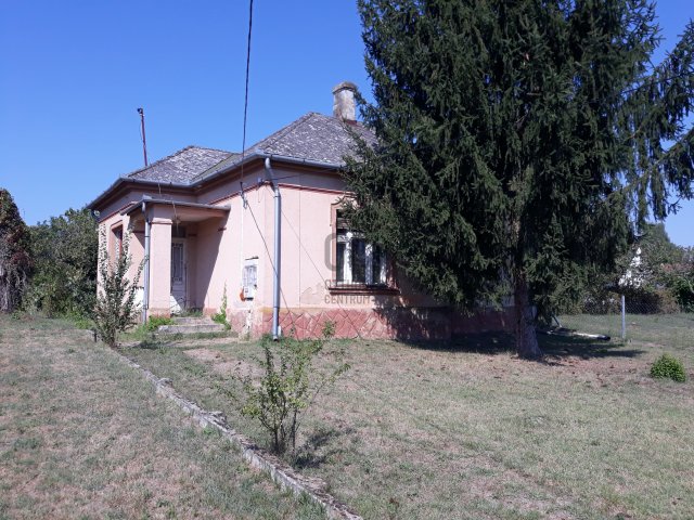 Eladó családi ház, Somogysimonyin 17.3 M Ft, 2 szobás