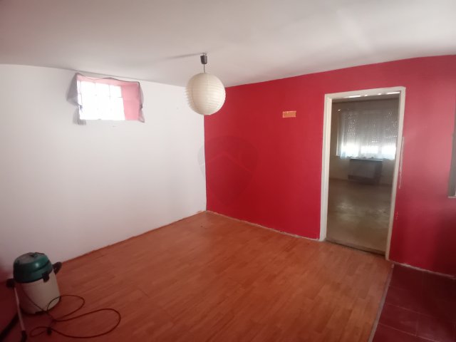 Eladó családi ház, Hatvanban 24.9 M Ft, 3 szobás