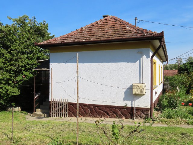 Eladó családi ház, Zalaegerszegen 35.5 M Ft, 3 szobás