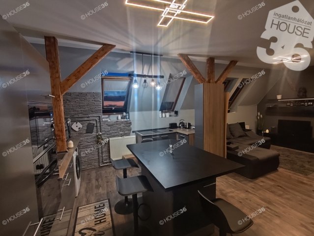Eladó téglalakás, Kecskeméten 39.7 M Ft, 2 szobás