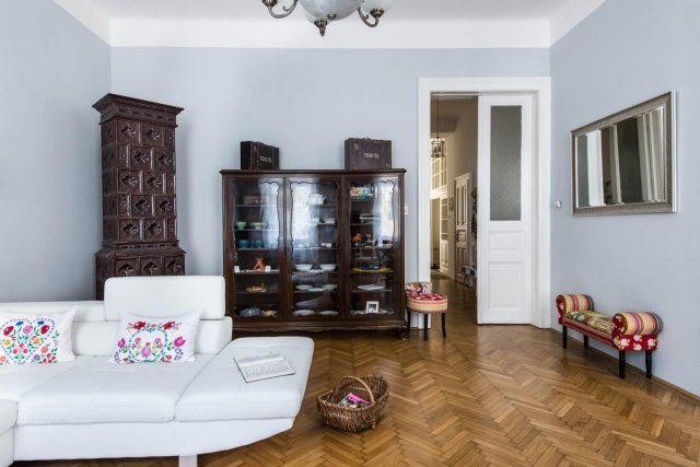 Kiadó téglalakás, albérlet, Budapesten, VI. kerületben