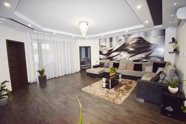 Eladó családi ház, Debrecenben 174.9 M Ft, 4 szobás