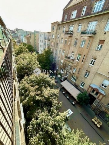 Eladó téglalakás, Budapesten, II. kerületben 78 M Ft, 1 szobás