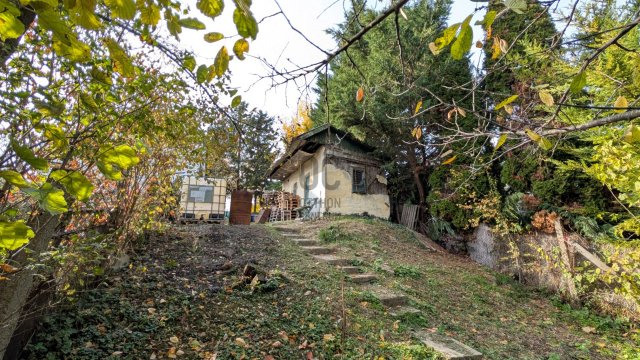 Eladó családi ház, Balatonkenesén, Fő utcában 17 M Ft