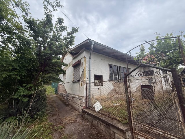 Eladó családi ház, Siklóson 14.9 M Ft, 3 szobás