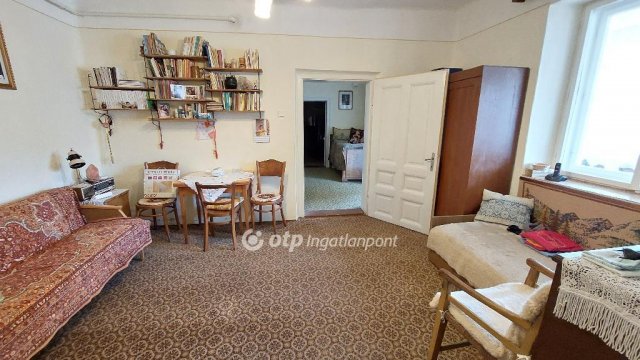 Eladó családi ház, Kisújszálláson 16 M Ft, 3 szobás