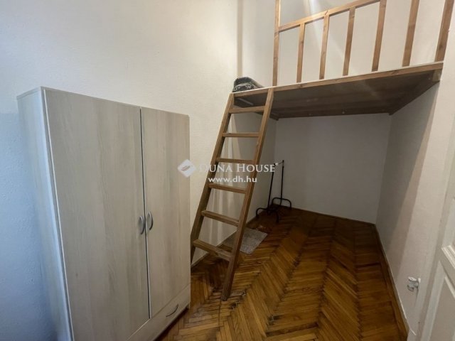 Eladó téglalakás, Budapesten, V. kerületben 86 M Ft, 1+1 szobás