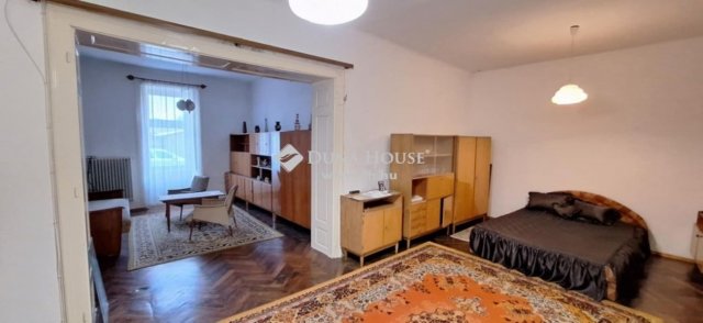 Eladó téglalakás, Mohácson 23 M Ft, 3 szobás