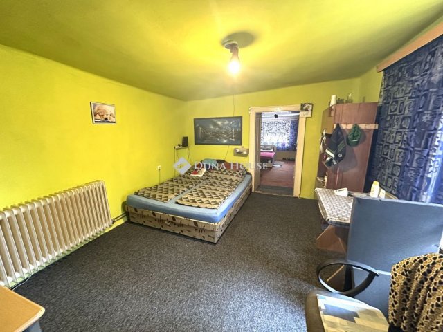 Eladó családi ház, Izsákon 17.9 M Ft, 2 szobás