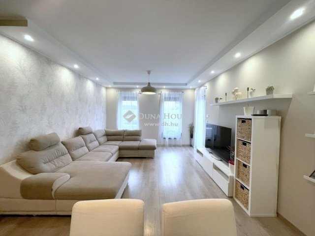 Eladó családi ház, Kecskeméten 87.9 M Ft, 4 szobás