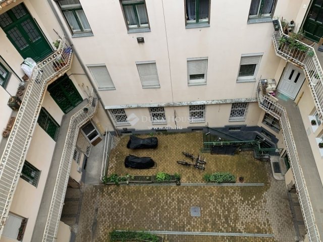 Eladó téglalakás, Budapesten, XIV. kerületben 91.8 M Ft