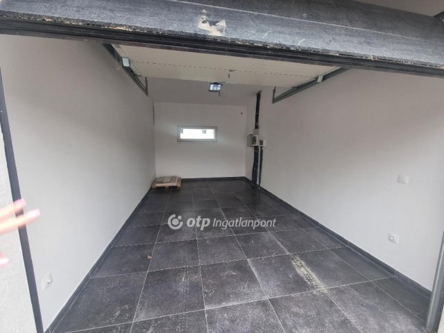 Eladó ikerház, Dabason 119.5 M Ft, 4 szobás