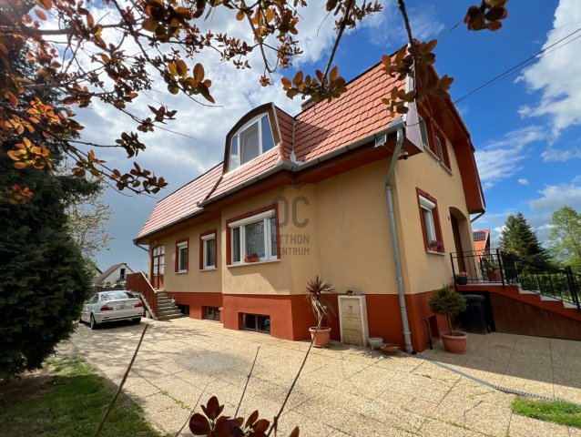 Eladó családi ház, Balatonszárszón 129 M Ft, 6 szobás
