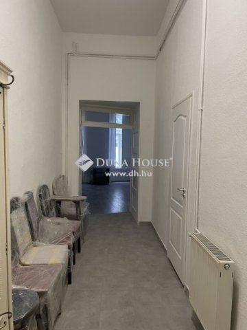 Kiadó téglalakás, albérlet, Budapesten, V. kerületben, 2 szobás