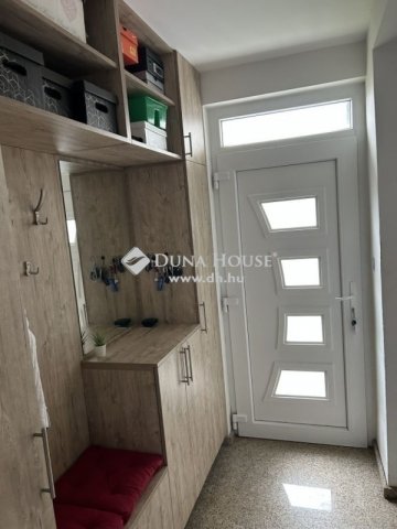 Eladó családi ház, Kecskeméten 109.99 M Ft, 6 szobás