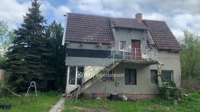 Eladó családi ház, Ráckevén 30 M Ft, 2 szobás