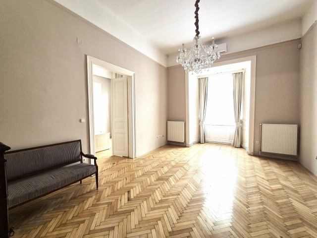Eladó téglalakás, Budapesten, VI. kerületben 155 M Ft