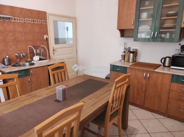 Eladó téglalakás, Szegeden 69 M Ft, 2 szobás